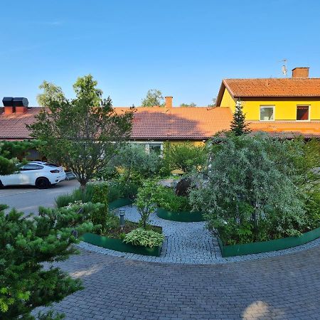 Dagsholm Hotell Fargelanda Экстерьер фото